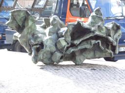 skulptur bilbao pl de frederico moyua? skulptur bilbao pl de frederico moyua?