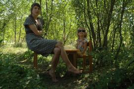 Magdalena, Carmen-Elena mit Sonnenbrille Magdalena, Carmen-Elena mit Sonnenbrille