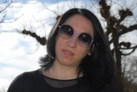 Esther auf der Europapromenade/Bern/Berne Schweiz/Switzerland) Esther auf der Europapromenade/Bern/Berne Schweiz/Switzerland)