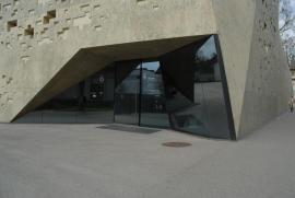 Eingang Stadtarchiv/Bern/Berne Schweiz/Switzerland) Eingang Stadtarchiv/Bern/Berne Schweiz/Switzerland)