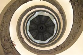 Musei Vaticani: bronze spiral staircase at exit from below Musei Vaticani: bronze spiral staircase at exit from below