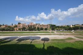 Circus Maximus/Alexandr shadow waving Circus Maximus/Alexandr shadow waving