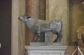 Musei Vaticani: cow statuette (see above) Musei Vaticani: cow statuette (see above)