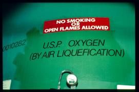 USA Weihnachten 1993/1994/Charleston SC/MUSC oxygen tanks (decompression phenomena) USA Weihnachten 1993/1994/Charleston SC/MUSC oxygen tanks (decompression phenomena)